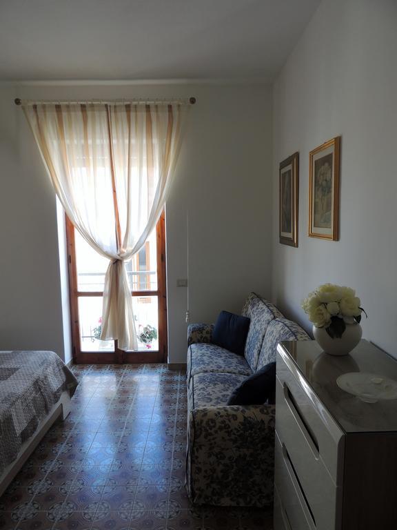 Mary Centro Storico Apartment Alghero Bilik gambar