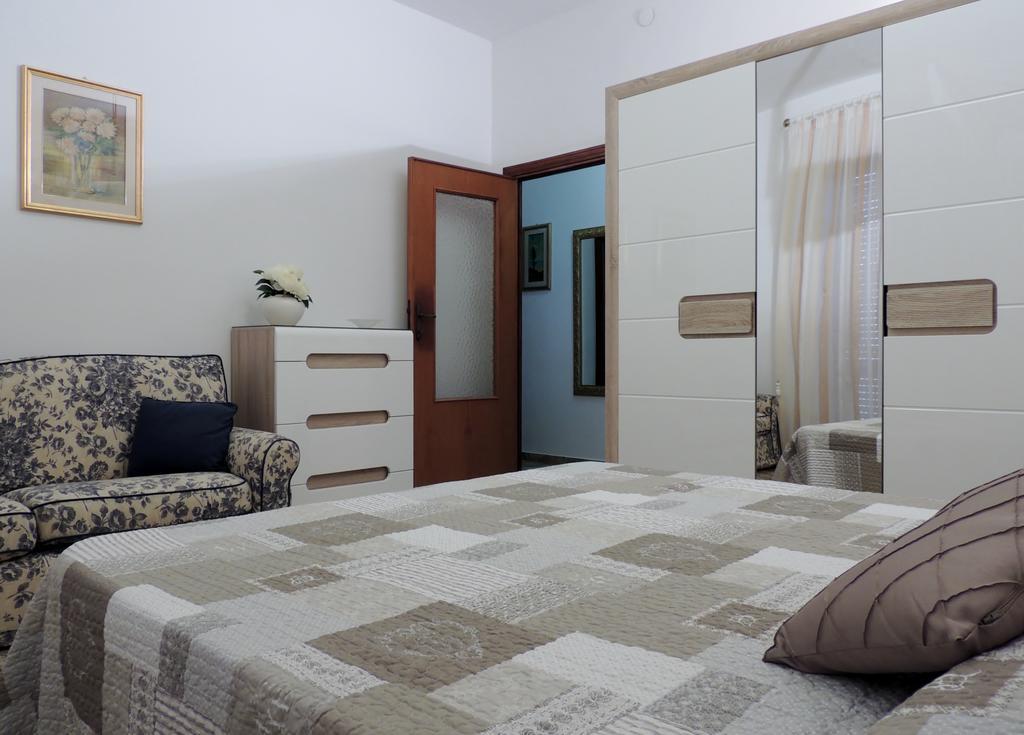 Mary Centro Storico Apartment Alghero Luaran gambar